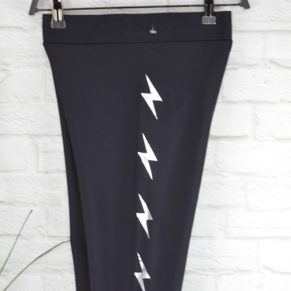 Ultracor lightening bolt legging